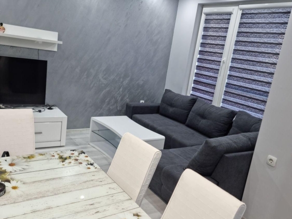 Дава се под наем Двустаен апартамент в Пловдив, Кючук Париж - 76 кв.м за 450 € - Снимка #1