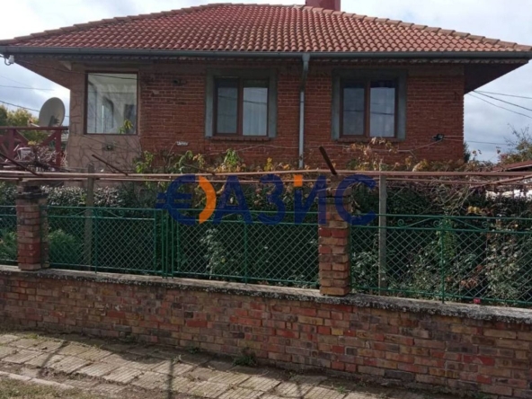 Къща в с. Ливада, Област Бургас - 162 кв.м за 573 €/кв.м - Снимка #1