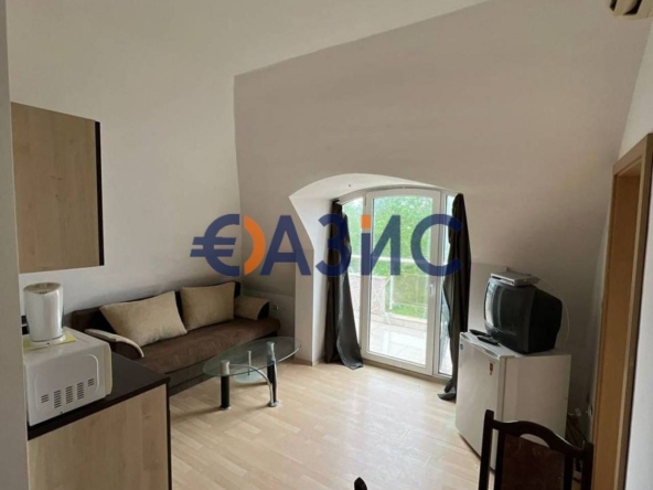 Двустаен апартамент в к.к. Слънчев бряг - 50 кв.м за 980 €/кв.м - Снимка #1
