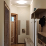 Дава се под наем Двустаен апартамент в София, Център - 65 кв.м за 561 € - Снимка #1