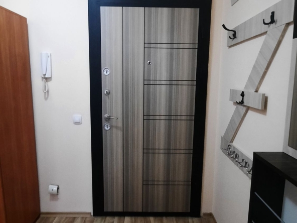 Дава се под наем Двустаен апартамент в Варна, Аспарухово - 47 кв.м за 357 € - Снимка #1