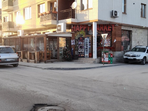 Дава се под наем Двустаен апартамент в Разлог - 60 кв.м за 248.88 € - Снимка #1