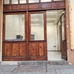 Дава се под наем Магазин в Пловдив, Старият град - 56 кв.м за 797.64 € - Снимка #1