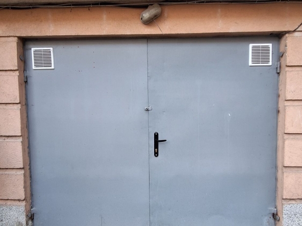 Дава се под наем Гараж / Паркомясто в Пловдив, Кючук Париж - 18 кв.м за 99.45 € - Снимка #1