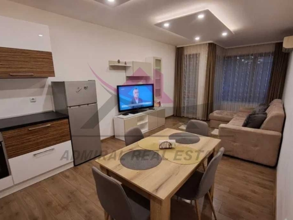 Дава се под наем Двустаен апартамент в Варна, Център - 64 кв.м за 550 € - Снимка #1