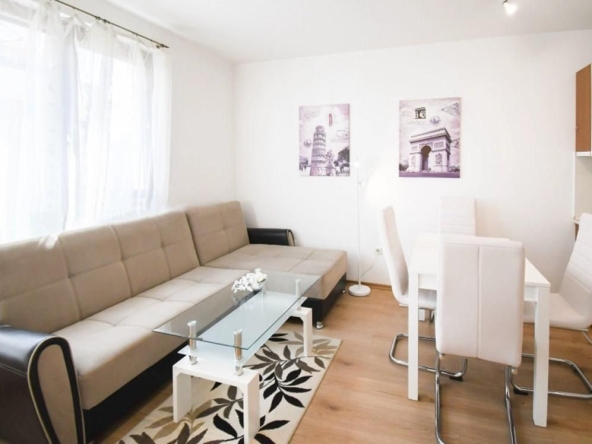 Дава се под наем Двустаен апартамент в София, Младост 3 - 70 кв.м за 649 € - Снимка #1