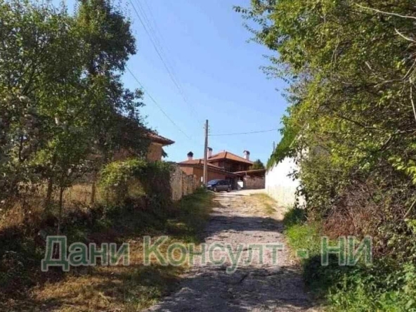 Парцел в Велико Търново, Акация - 700 кв.м за 7 €/кв.м - Снимка #1