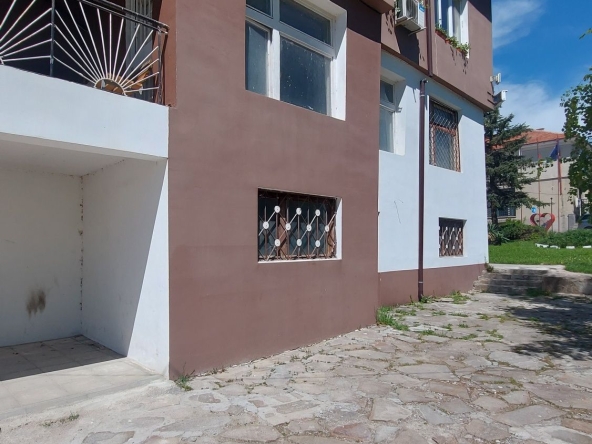Заведение в с. Алдомировци, Област София-област - 150 кв.м за 385 €/кв.м - Снимка #1