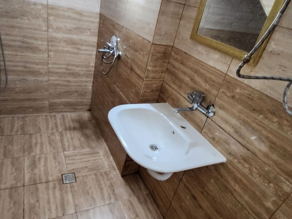 Дава се под наем Едностаен апартамент в София, в.з. Бояна - 70 кв.м за 408 € - Снимка #1