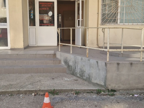 Дава се под наем Офис в Силистра, Център - 32 кв.м за 61200 € - Снимка #1