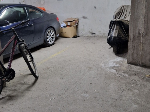 Дава се под наем Гараж / Паркомясто в София, Дианабад - 7 кв.м за 25.5 € - Снимка #1