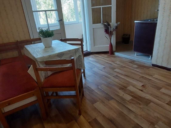 Дава се под наем Тристаен апартамент в София, Център - 110 кв.м за 650 € - Снимка #1