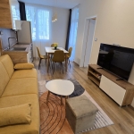 Дава се под наем Тристаен апартамент в Варна, Общината - 70 кв.м за 765 € - Снимка #1