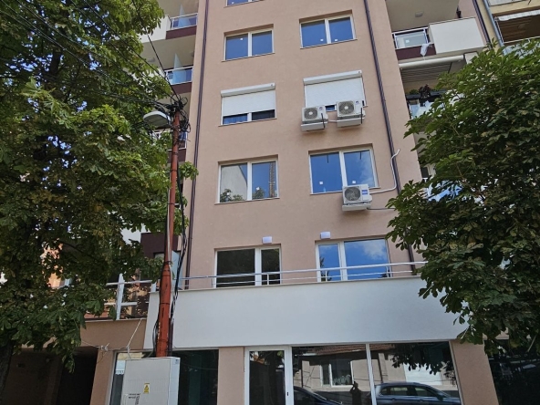 Дава се под наем Двустаен апартамент в София, Зона Б-19 - 55 кв.м за 765 € - Снимка #1