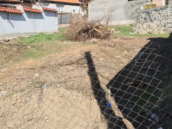 Парцел в Казанлък - 329 кв.м за 210 €/кв.м - Снимка #1