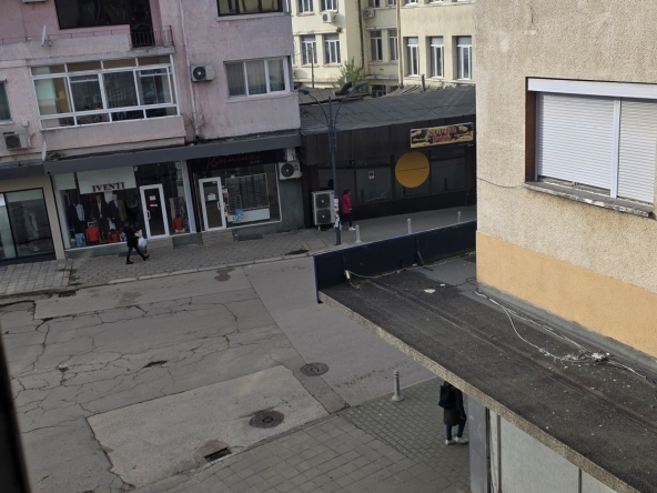 Тристаен апартамент в Силистра, Център - 65 кв.м за 1099 €/кв.м - Снимка #1