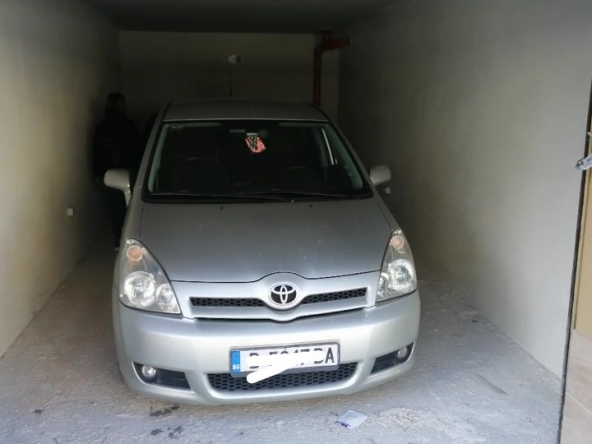 Дава се под наем Гараж / Паркомясто в Варна, Възраждане 1 - 30 кв.м за 127.5 € - Снимка #1