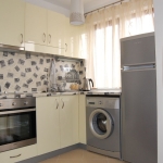 Дава се под наем Двустаен апартамент в Варна, Център - 60 кв.м за 433.5 € - Снимка #1