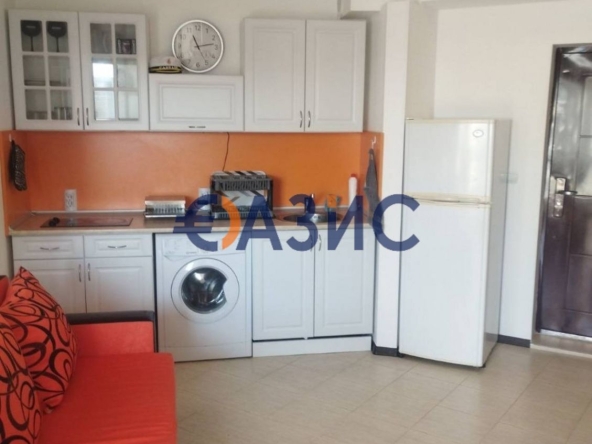 Двустаен апартамент в к.к. Слънчев бряг - 49 кв.м за 1164 €/кв.м - Снимка #1