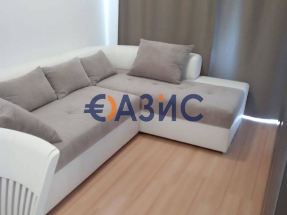 Тристаен апартамент в к.к. Слънчев бряг - 70 кв.м за 540 €/кв.м - Снимка #1