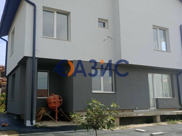 Къща в с. Кошарица, Област Бургас - 210 кв.м за 656 €/кв.м - Снимка #1