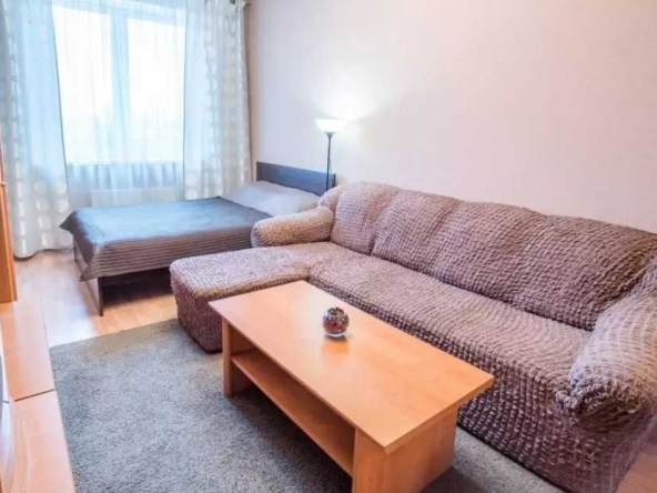 Дава се под наем Двустаен апартамент в Пловдив, Захарна фабрика - 57 кв.м за 331.5 € - Снимка #1