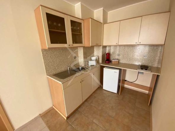 Двустаен апартамент в к.к. Слънчев бряг - 80 кв.м за 850 €/кв.м - Снимка #1