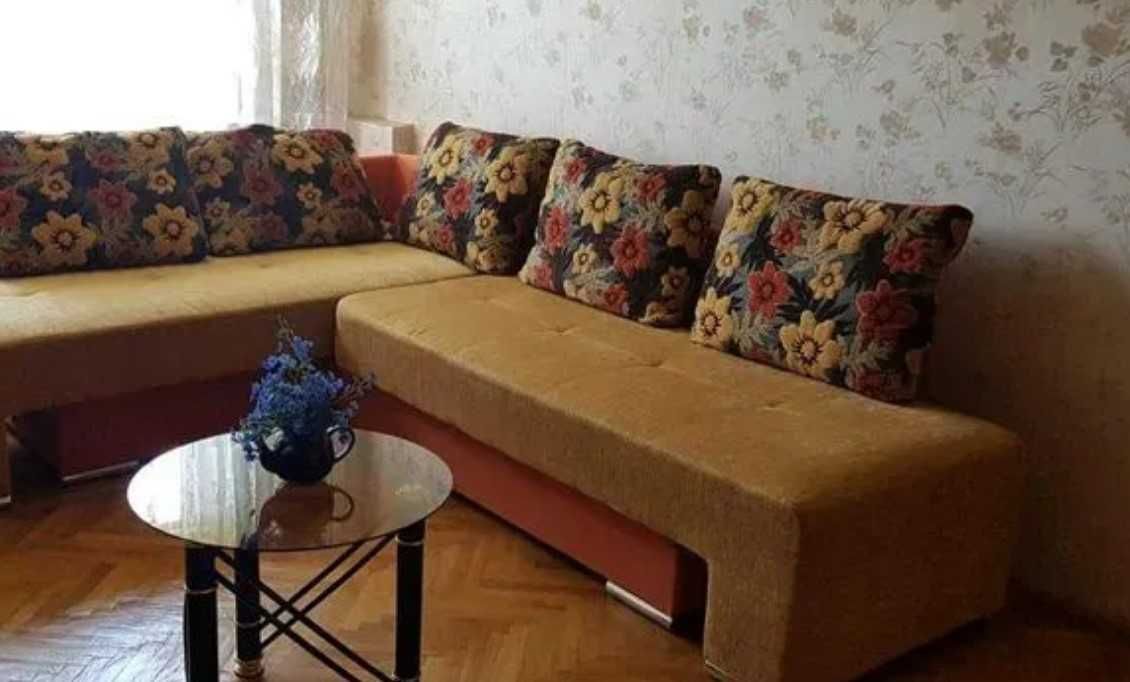 Дава се под наем Двустаен апартамент в Пловдив, Коматево - 65 кв.м за 204 € - Снимка #1