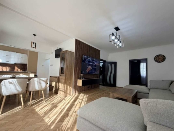 Дава се под наем Тристаен апартамент в София, Медицинска академия - 90 кв.м за 956.25 € - Снимка #1