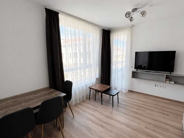 Дава се под наем Двустаен апартамент в София, Витоша - 50 кв.м за 597.21 € - Снимка #1