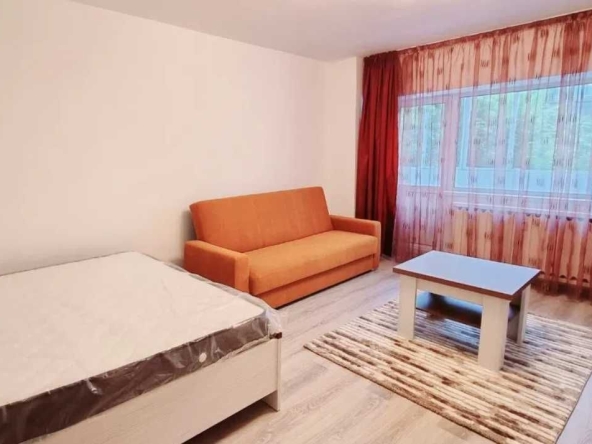 Дава се под наем Едностаен апартамент в Пловдив, Изгрев - 45 кв.м за 178.5 € - Снимка #1