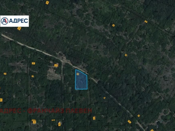 Парцел в Плевен, м-т Стражата - 600 кв.м за 7 €/кв.м - Снимка #1