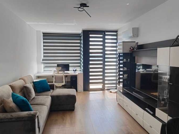 Дава се под наем Двустаен апартамент в София, Студентски град - 64 кв.м за 699 € - Снимка #1