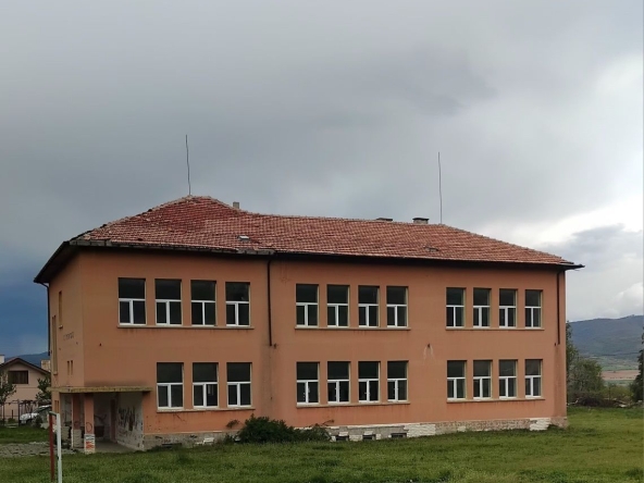 Хотел в Сапарева баня - 690 кв.м за 319 €/кв.м - Снимка #1