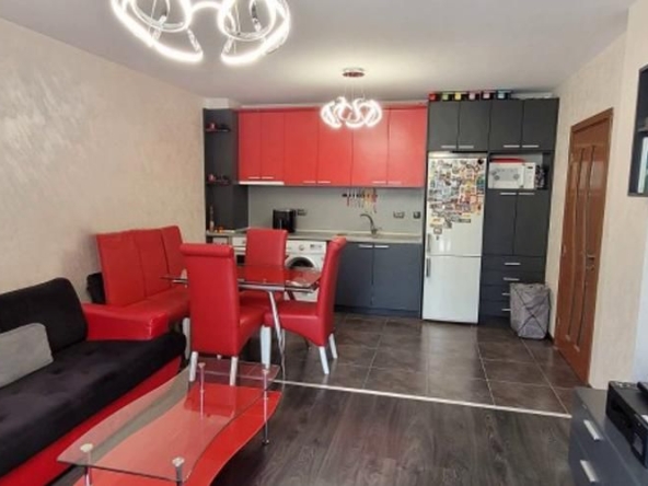 Дава се под наем Двустаен апартамент в Пловдив, Южен - 74 кв.м за 510 € - Снимка #1