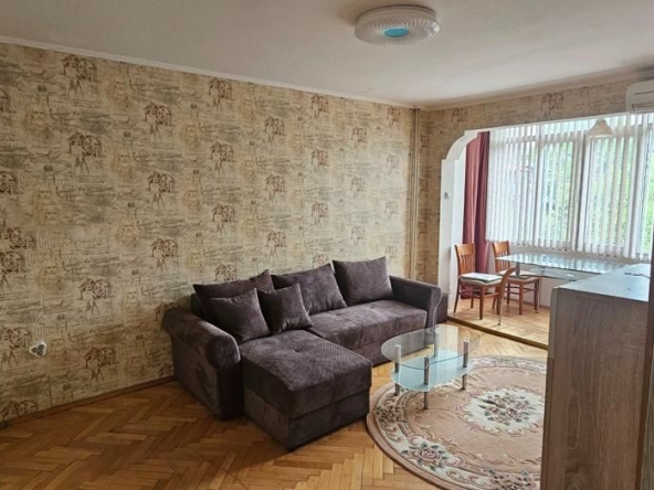 Дава се под наем Тристаен апартамент в София, Надежда 2 - 65 кв.м за 500 € - Снимка #1