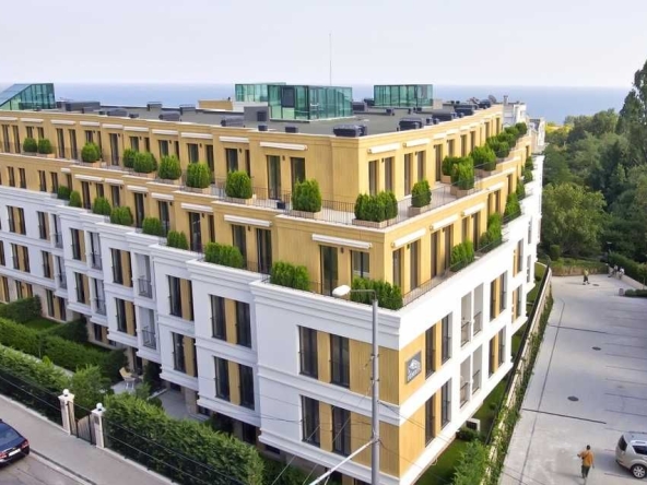 Дава се под наем Гараж / Паркомясто в Варна, Бриз - 15 кв.м за 122.4 € - Снимка #1