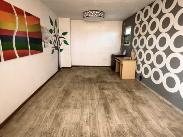 Промишлена сграда в Разград, Орел - 153 кв.м за 644 €/кв.м - Снимка #1