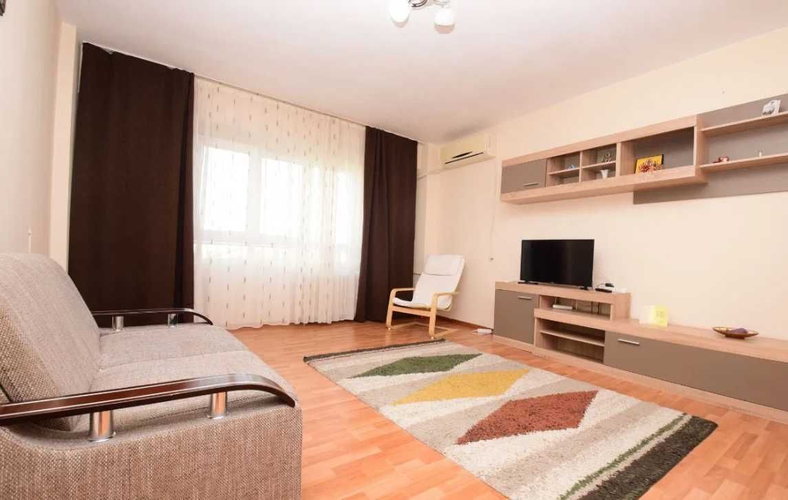 Дава се под наем Едностаен апартамент в Пловдив, Младежки Хълм - 45 кв.м за 229.5 € - Снимка #1