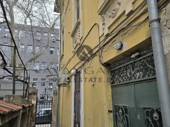 Къща в Пловдив, Център - 324 кв.м за 1612 €/кв.м - Снимка #1