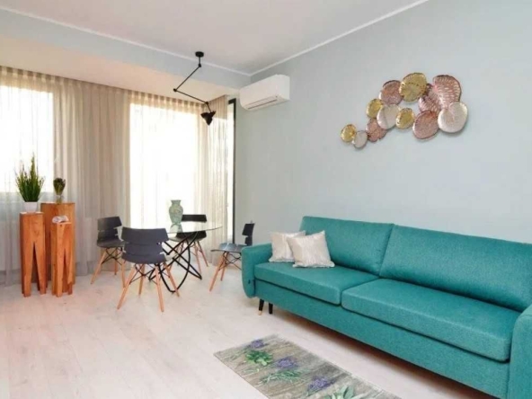 Дава се под наем Тристаен апартамент в Бургас, Братя Миладинови - 90 кв.м за 408 € - Снимка #1