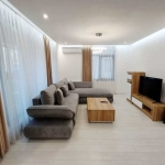 Дава се под наем Тристаен апартамент в София, Симеоново - 130 кв.м за 1095.99 € - Снимка #1