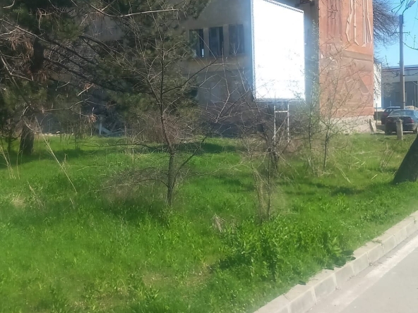 Дава се под наем Промишлена сграда в Стара Загора, Аязмото - 400 кв.м за 204 € - Снимка #1