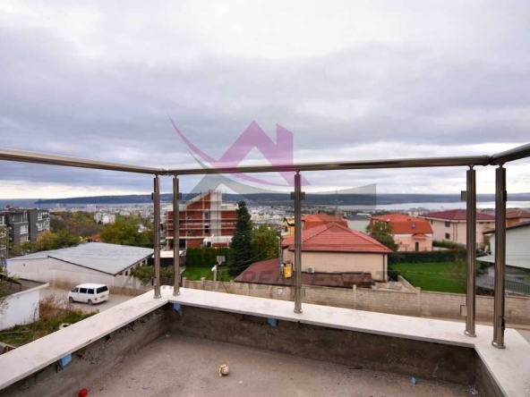 Тристаен апартамент в Варна, Възраждане 3 - 112 кв.м за 1474 €/кв.м - Снимка #1
