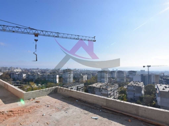 Мезонет в Варна, Изгрев - 247 кв.м за 1341 €/кв.м - Снимка #1