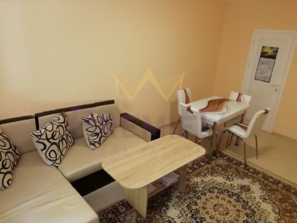 Дава се под наем Двустаен апартамент в Варна, Център - 55 кв.м за 357 € - Снимка #1