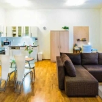 Дава се под наем Двустаен апартамент в Пловдив, Кършияка - 61 кв.м за 239.7 € - Снимка #1