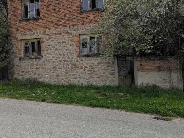 Къща в Павликени - 80 кв.м за 64 €/кв.м - Снимка #1