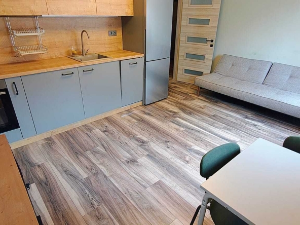 Дава се под наем Тристаен апартамент в София, Стрелбище - 72 кв.м за 750 € - Снимка #1