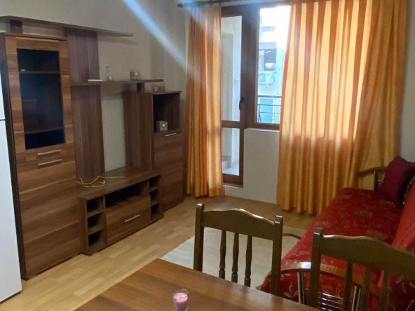 Дава се под наем Двустаен апартамент в Варна, Окръжна болница - 52 кв.м за 433.5 € - Снимка #1